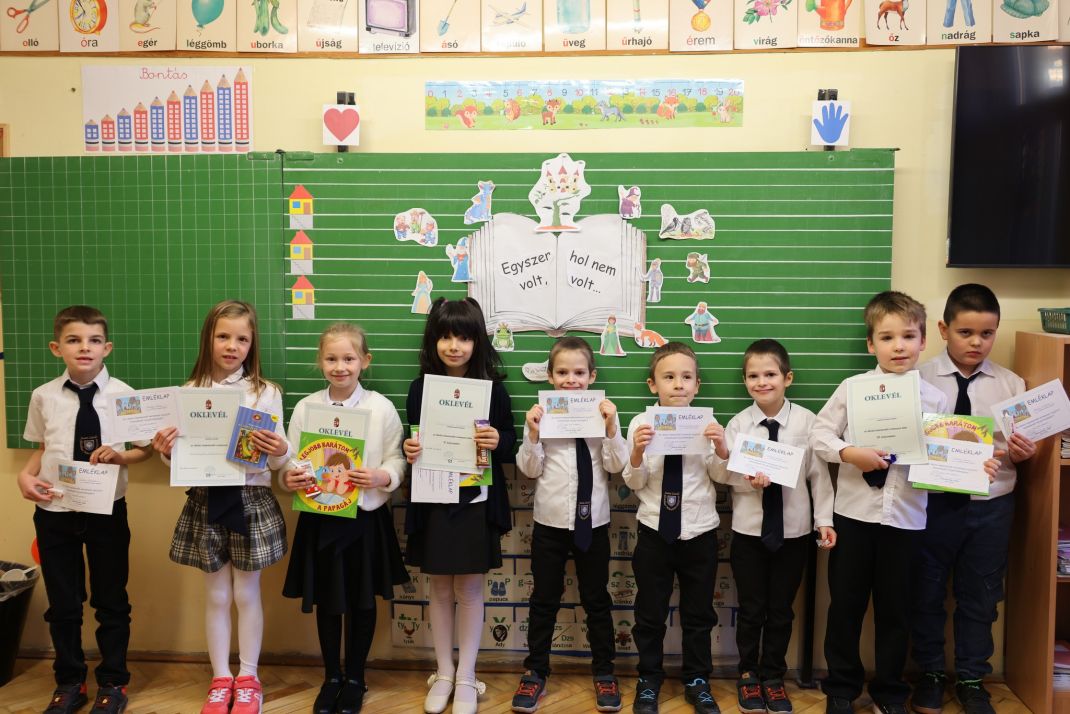 mesemondo_verseny_also_20251105_003 mesemondo_verseny_also_20251105_003