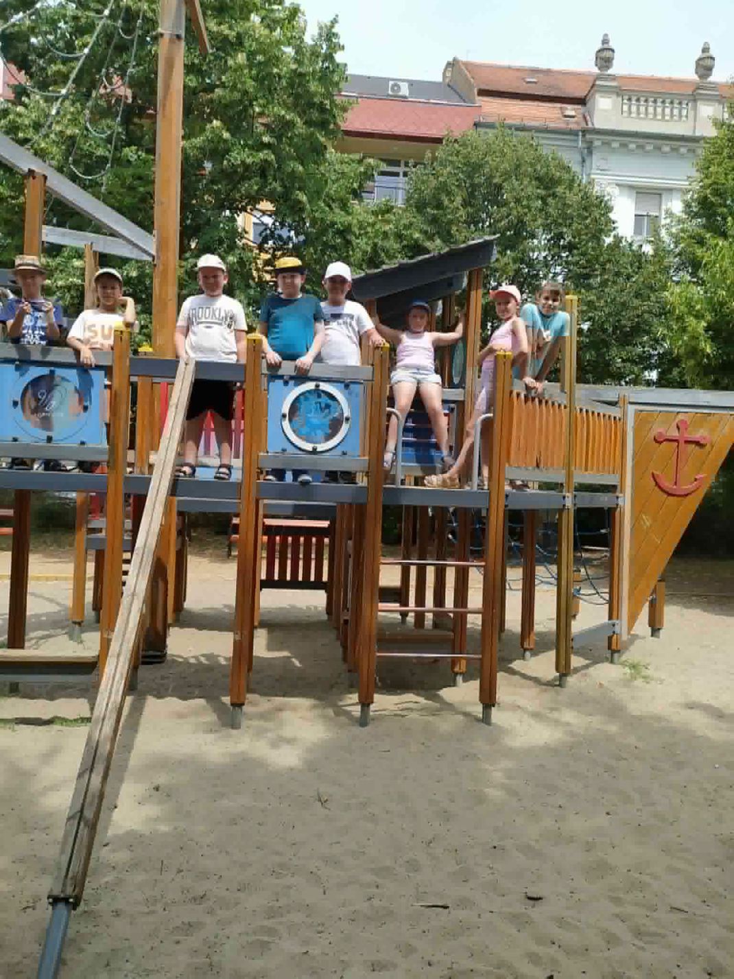 angol_tabor_20260629_004 angol_tabor_20260629_004